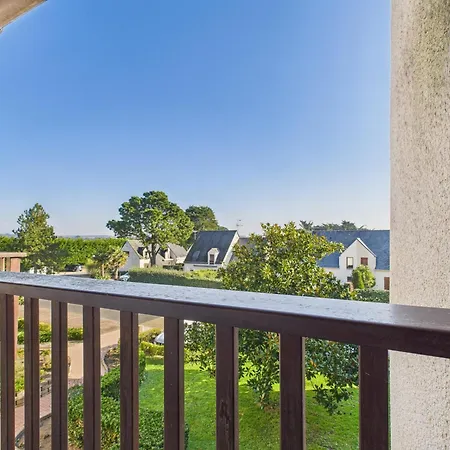 - Balcon Avec Vue - Piscine Chauffee Apartment *